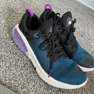 Women’s Nike joyride valerian blue and black